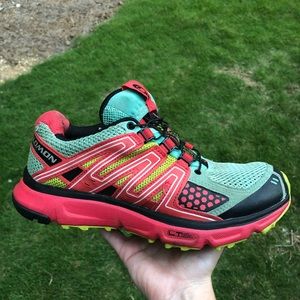 Solomon shoes women’s 5.5